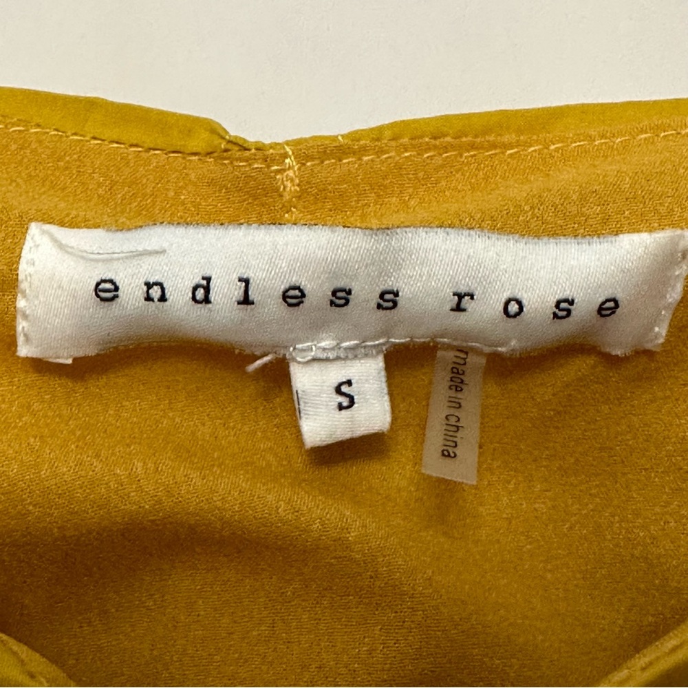 Endless Rose Ruched Crop Top - Picture 7 of 9